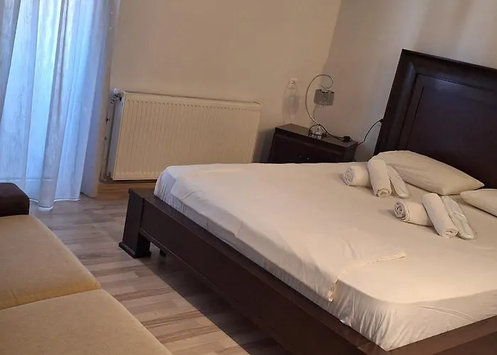 Revisapartments Brown Apartamento Neos Marmaras